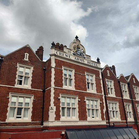 Crewe Arms Hotel Bagian luar foto