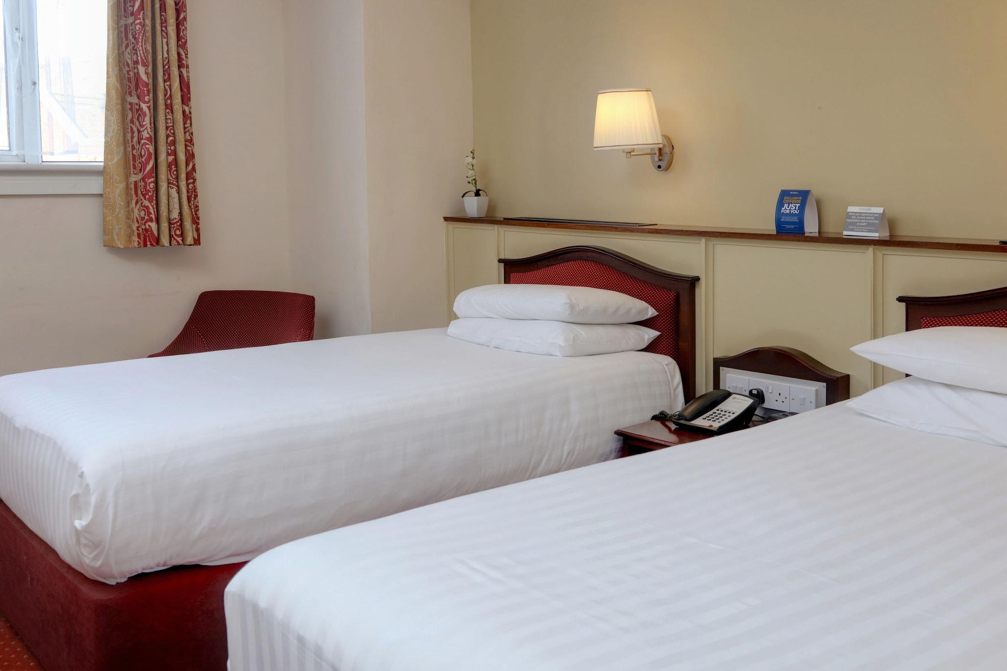 Crewe Arms Hotel Bagian luar foto