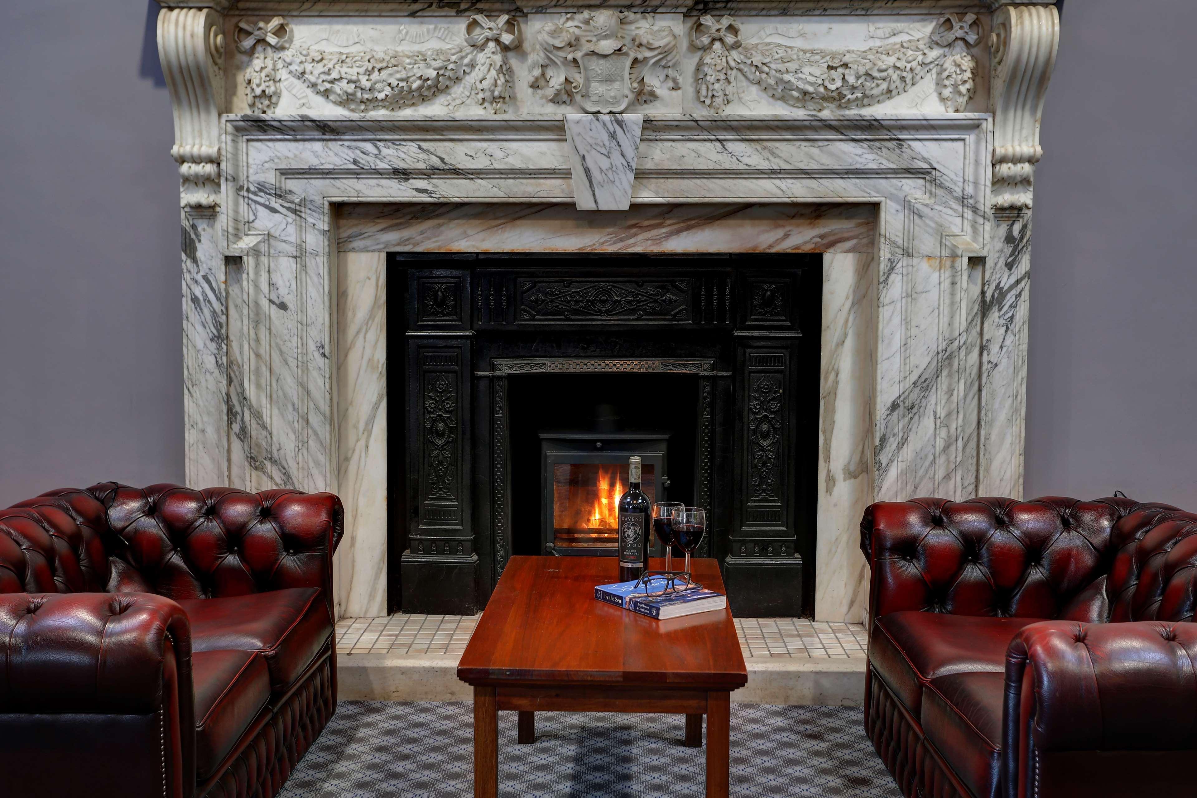 Crewe Arms Hotel Bagian luar foto