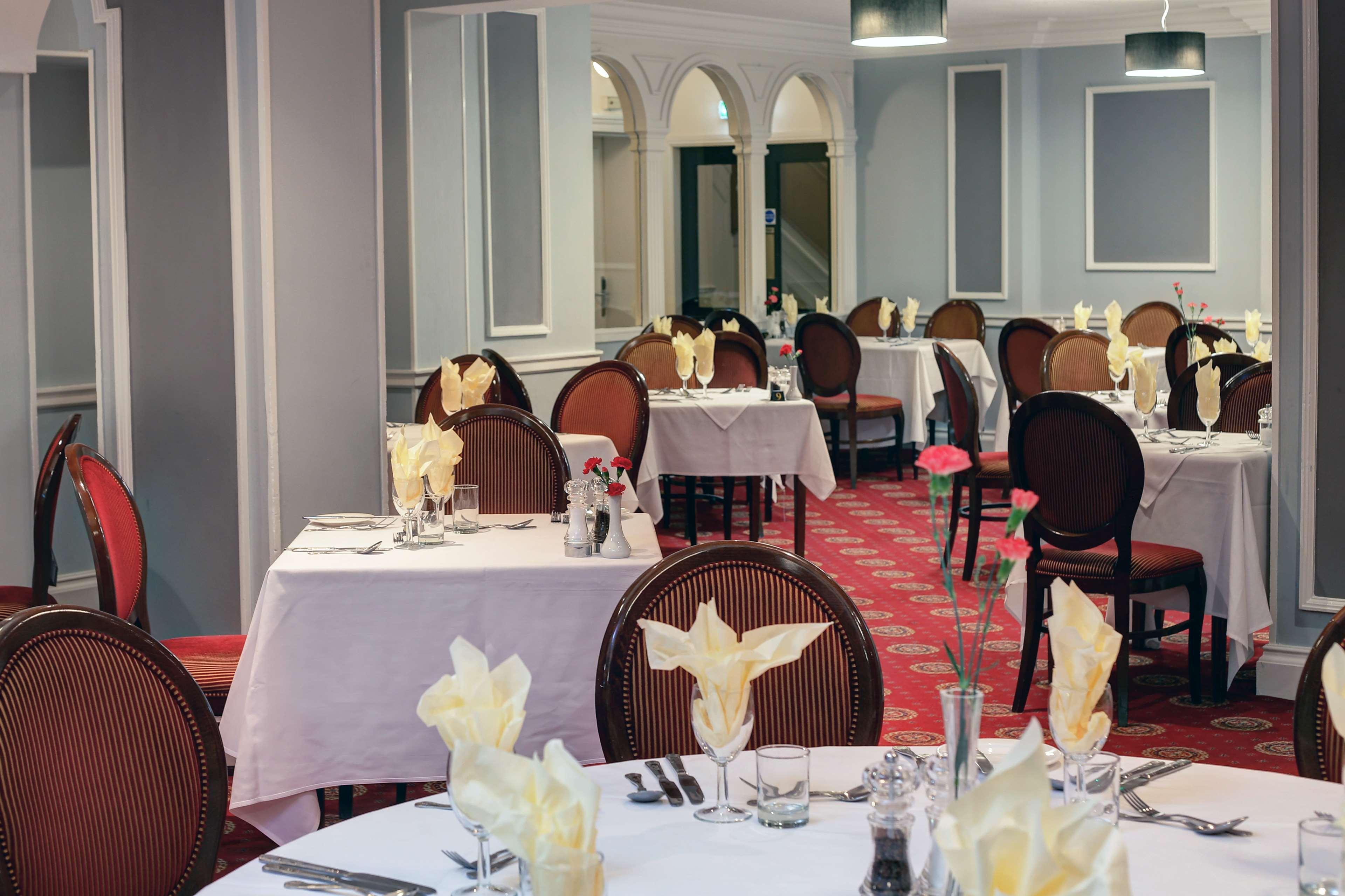 Crewe Arms Hotel Bagian luar foto