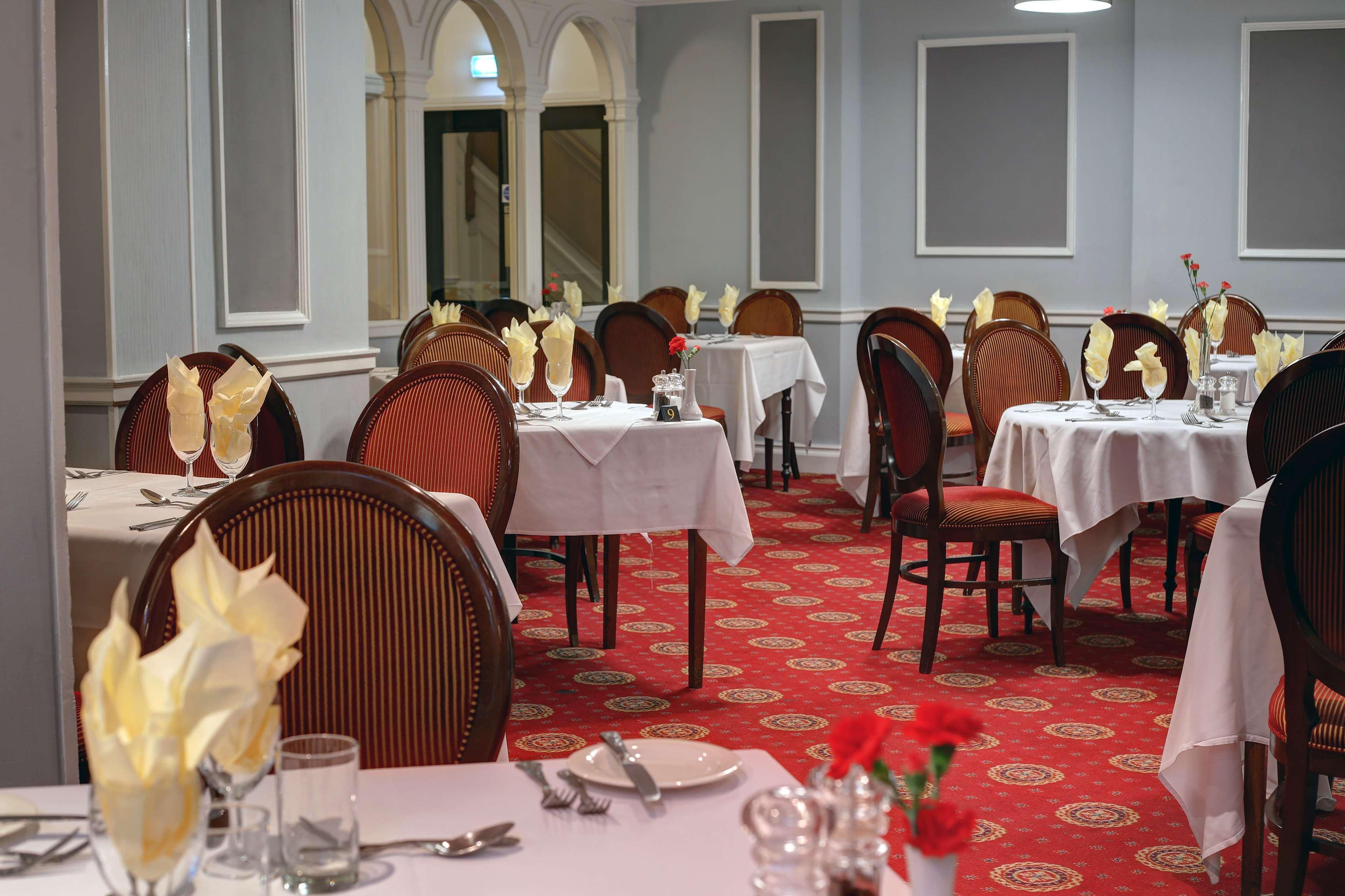 Crewe Arms Hotel Bagian luar foto