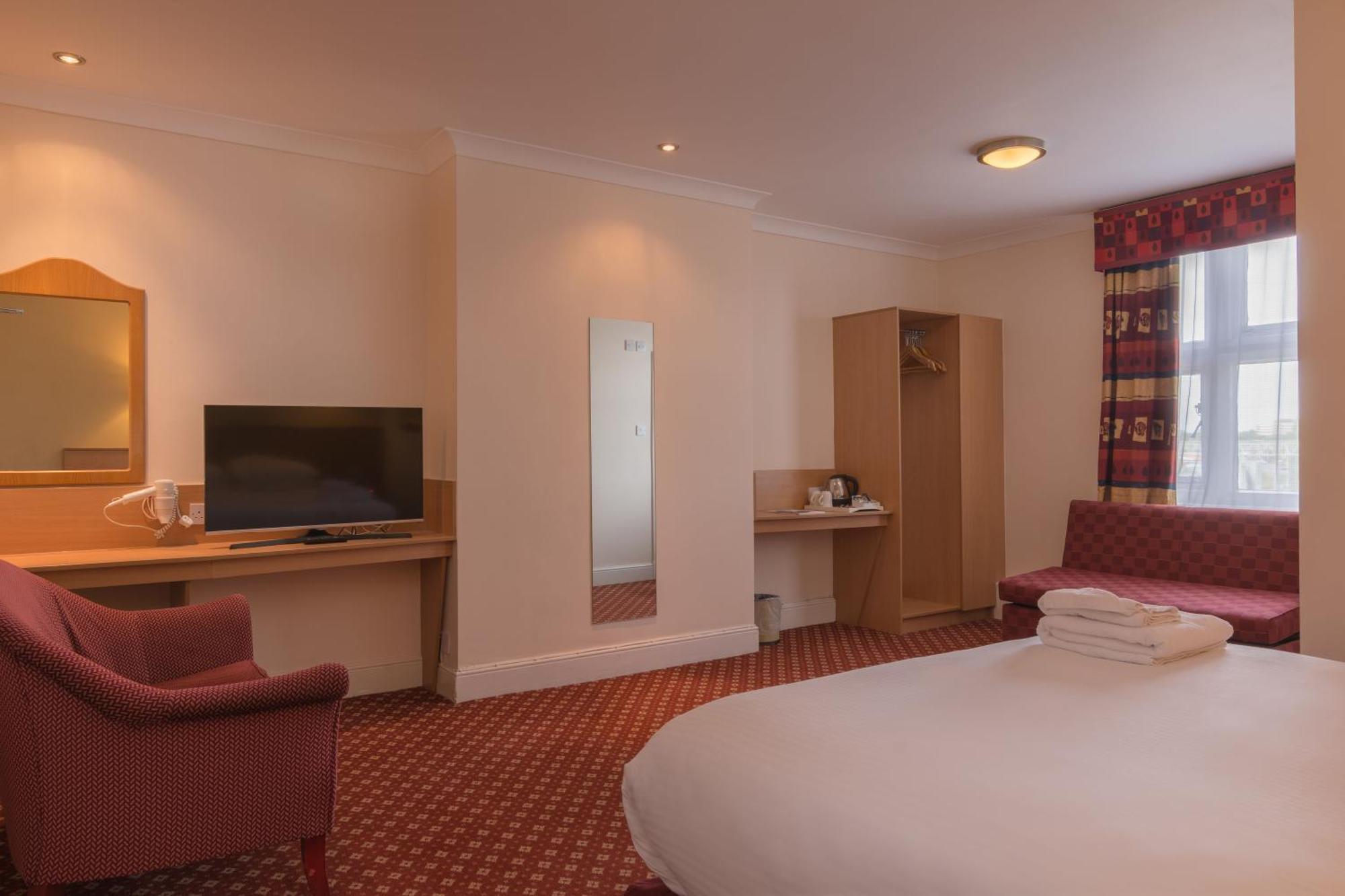 Crewe Arms Hotel Bagian luar foto