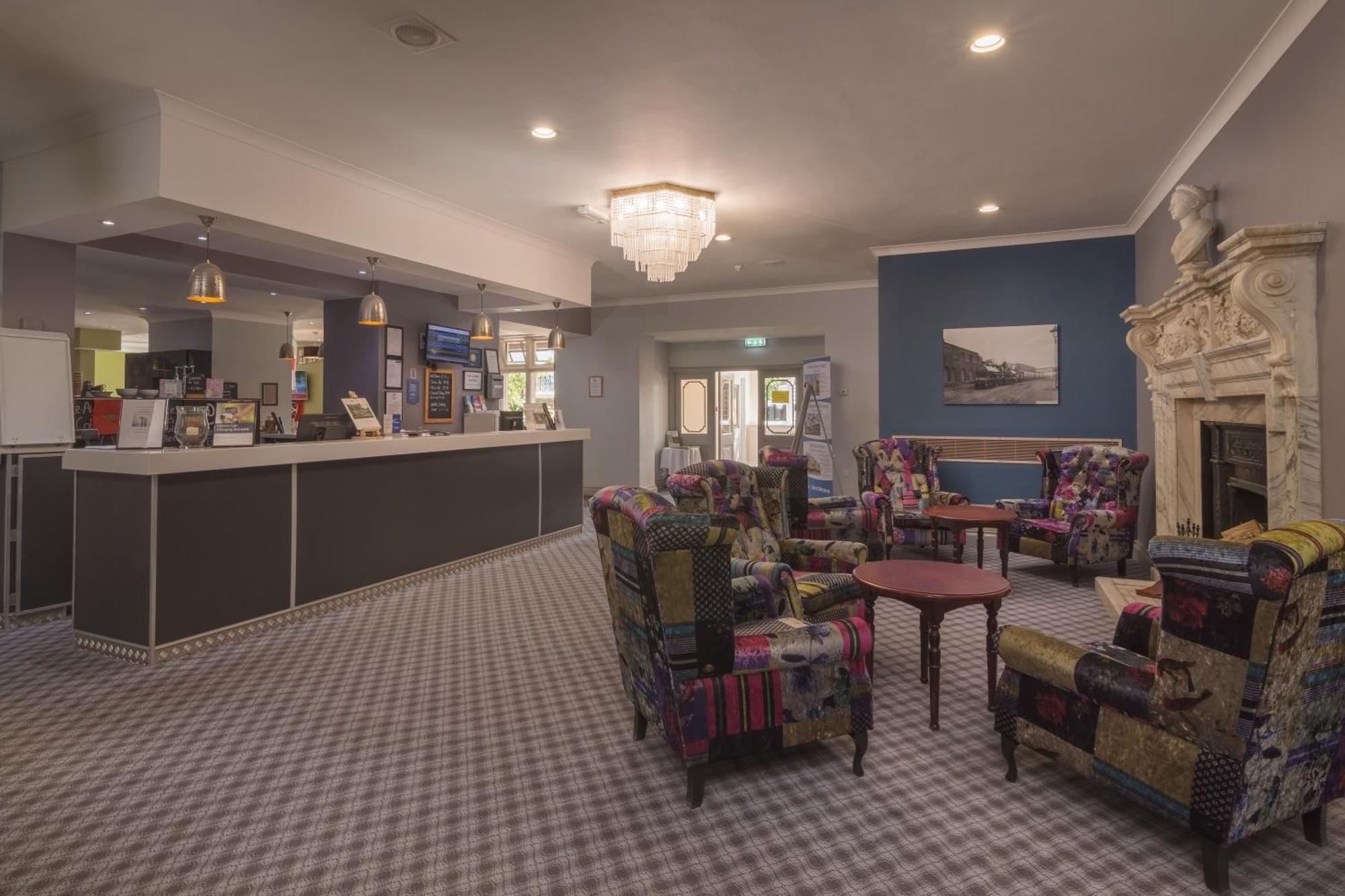 Crewe Arms Hotel Bagian luar foto