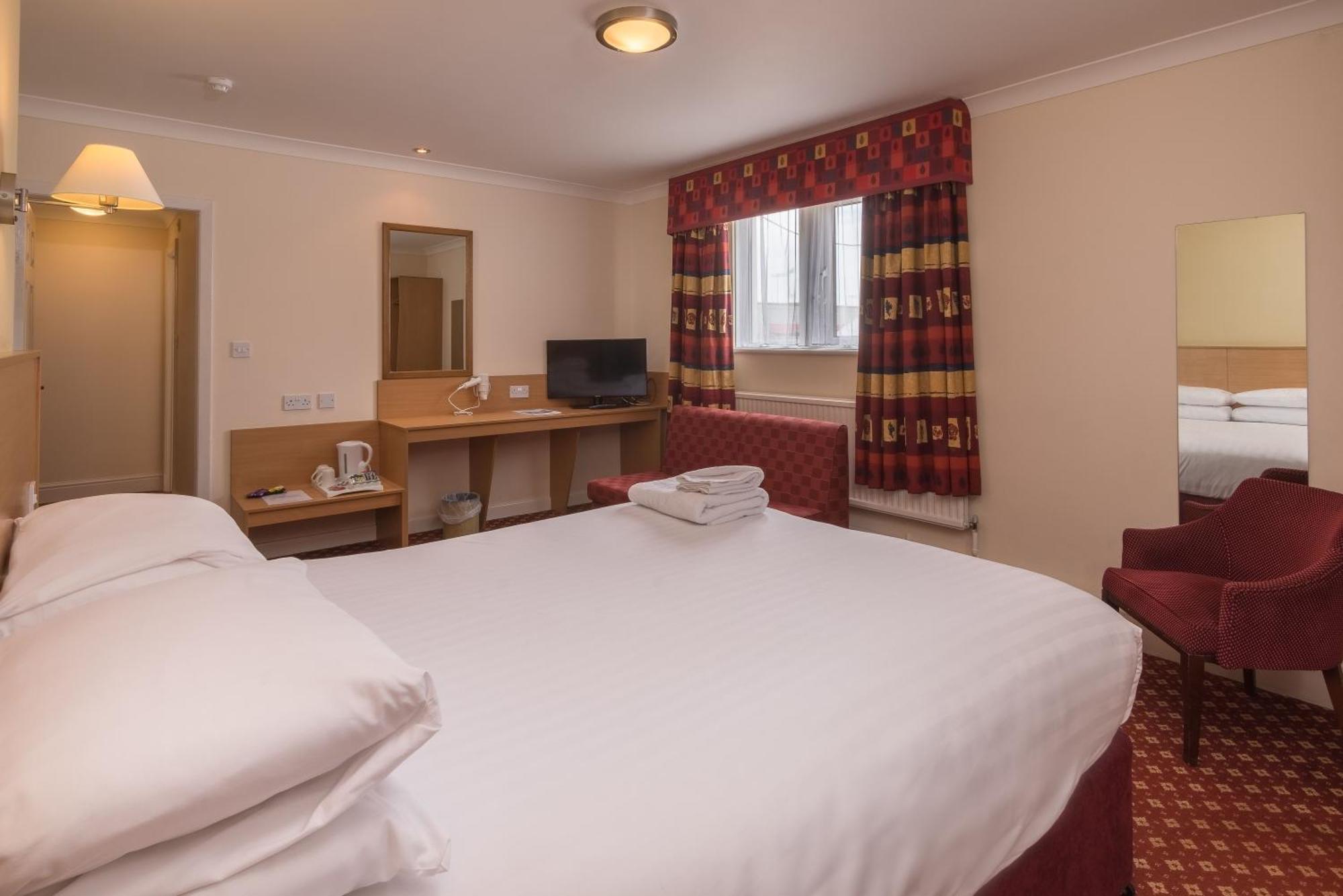 Crewe Arms Hotel Bagian luar foto
