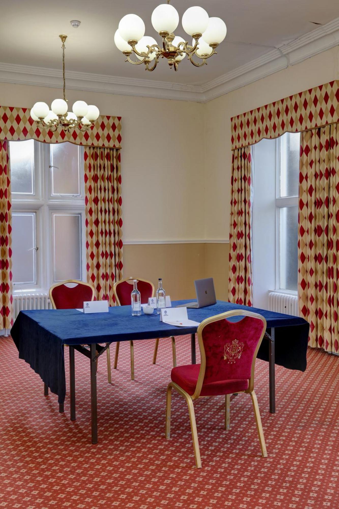 Crewe Arms Hotel Bagian luar foto