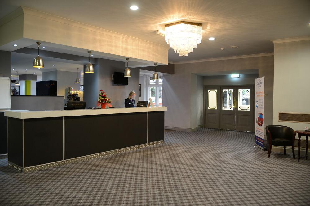 Crewe Arms Hotel Bagian luar foto