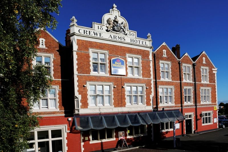 Crewe Arms Hotel Bagian luar foto