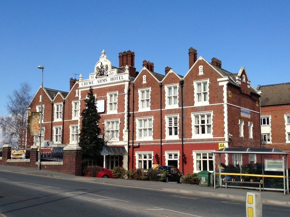 Crewe Arms Hotel Bagian luar foto
