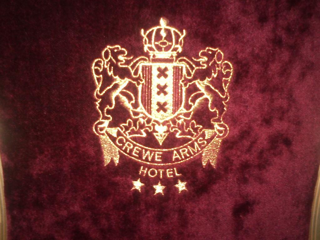 Crewe Arms Hotel Bagian luar foto